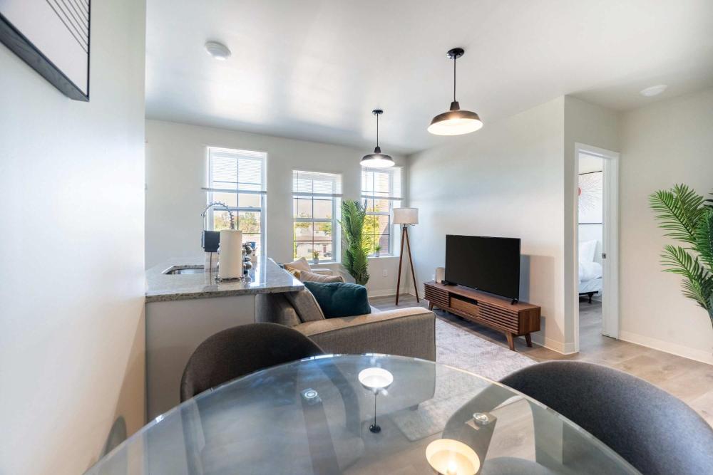 2BR Exclusive Retreat Near Henry Ford